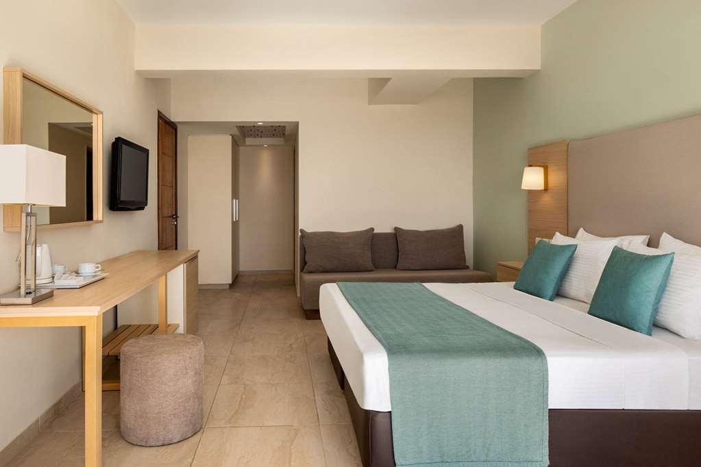 Freij Beach Resort&Waterpark Agia Napa Zimmer foto