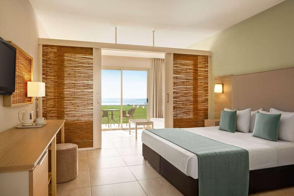Freij Beach Resort&Waterpark Agia Napa Zimmer foto