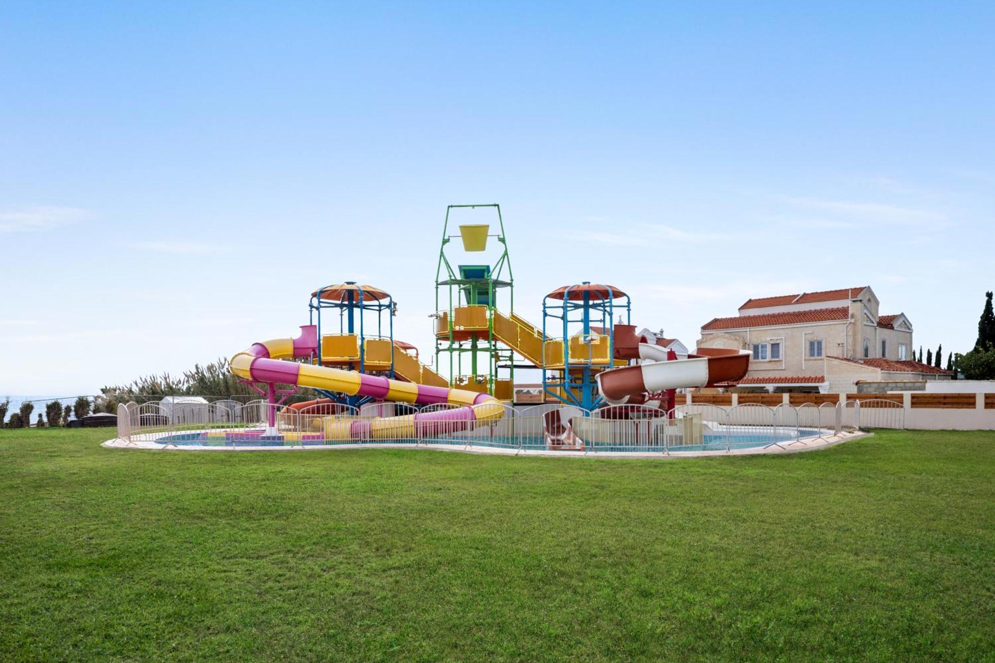 Freij Beach Resort&Waterpark Agia Napa Exterior foto